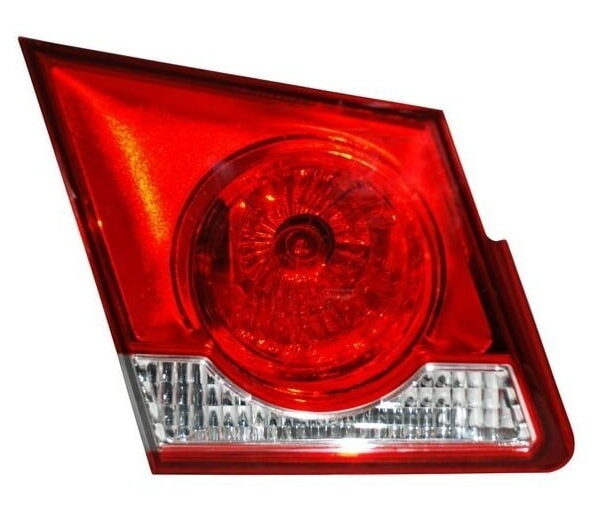 FAROL TRASERO INTERIOR IZQUIERDO CRUZE SEDAN 10-16 TYC