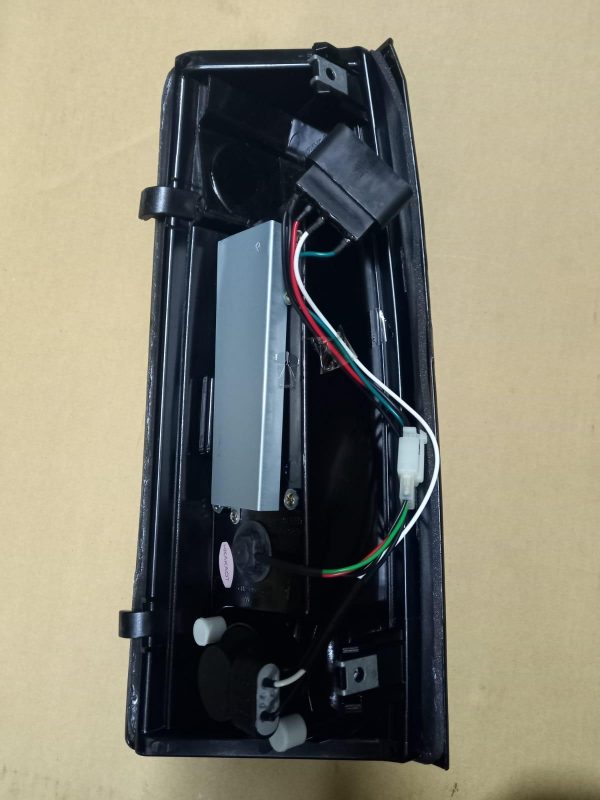 JUEGO FAROLES TRASEROS C1500 / W/T  LED 88-98  SONAR - Imagen 2