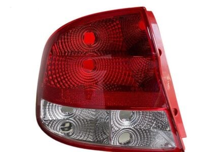 FAROL TRASERO IZQUIERDO AVEO SEDAN 04-07 TYC