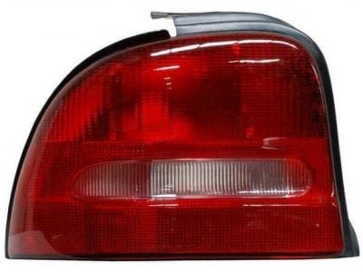 FAROL TRASERO IZQUIERDO NEON 95-99 TYC