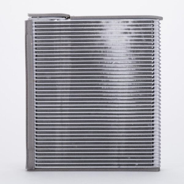 CONDENSADOR A/C WRANGLER JK 3.8 V6 07-11 TYC