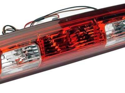 TERCERA LUZ DE FRENO RAM 1500-2500 09-23 DORMAN