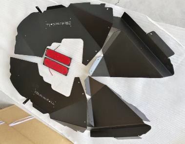 KIT DELANTERO INNER FENDER METALICOS WRANGLER JL / GLADIATOR 19-25 LANTSUN